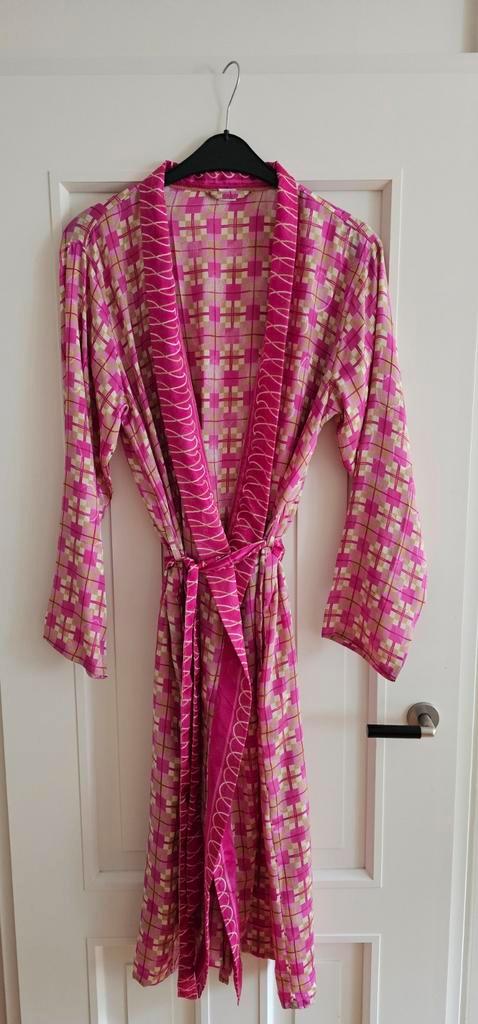 Roze,Fuchsia Kimono/badjas. Gerecycled  - Heerlijk Zacht!, Kleding | Dames, Ondergoed en Lingerie, Badjas, Roze, Ophalen of Verzenden