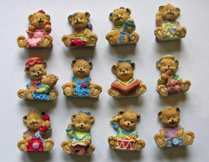 Set van 12 verschillende minibeertjes met magneet, Verzamelen, Poppetjes en Figuurtjes, Nieuw, Ophalen of Verzenden