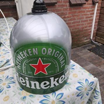 Heineken lamp beschikbaar voor biedingen