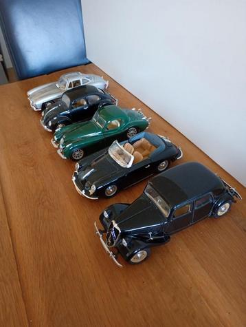 Modelauto's 1:24 o.a. Burago beschikbaar voor biedingen