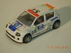 Renault. Clio rally.  Model van het merk bburago. Model in n, Ophalen, Zo goed als nieuw, Auto, Overige merken