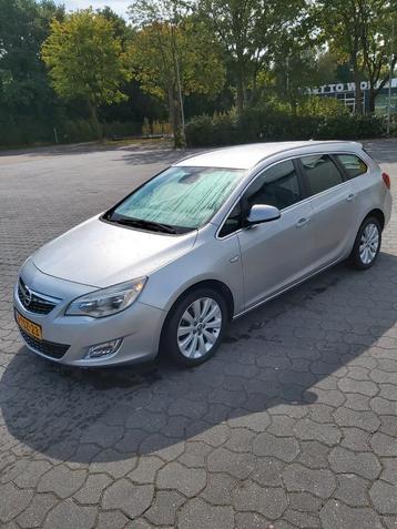 Opel Astra 1.4 Turbo 103KW Sports Tourer 2012 Grijs beschikbaar voor biedingen