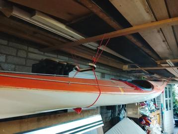 Toer kayak / kano 1 persoons, ruim 5 m lang beschikbaar voor biedingen