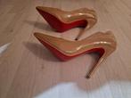 Elegante Louboutin Pumps - Maat 39, Pumps, Beige, Ophalen of Verzenden, Louboutin