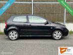 Volkswagen Polo 1.4-16V HIGHLINE NAP/PANO/AIRCO/ELEK.PAKKET, Voorwielaandrijving, Gebruikt, 4 cilinders, Zwart