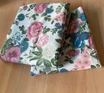 Romantische rozen bloemen stof. 2 lapjes 1.50x0.90, Hobby en Vrije tijd, Overige kleuren, 120 cm of meer, Nieuw, Ophalen of Verzenden