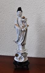 Vintage Beeld Guanyin Kwan Yin met Lotus Bloem Chip 19 cm, Antiek en Kunst, Ophalen