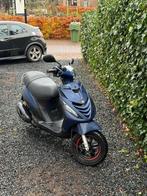 Piaggio Zip 4t + windscherm + art4 slot, Fietsen en Brommers, Scooters | Piaggio, Ophalen, Gebruikt, Maximaal 45 km/u, Zip