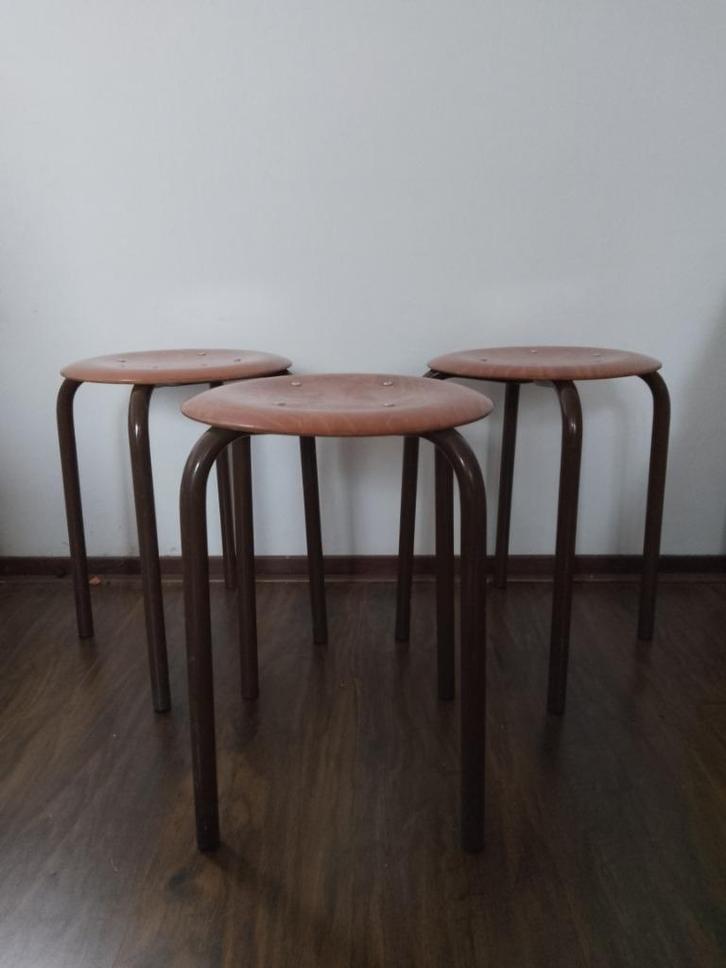 Set van 3 Vintage Schoolkrukken - Indutrieel design, Huis en Inrichting, Krukjes, Gebruikt, Overige materialen, Ophalen of Verzenden