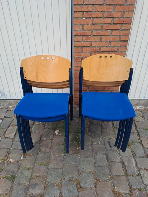 8 stapelbare stoelen in mooie conditie, Huis en Inrichting, Stoelen, Zo goed als nieuw, Vijf, Zes of meer stoelen, Ophalen