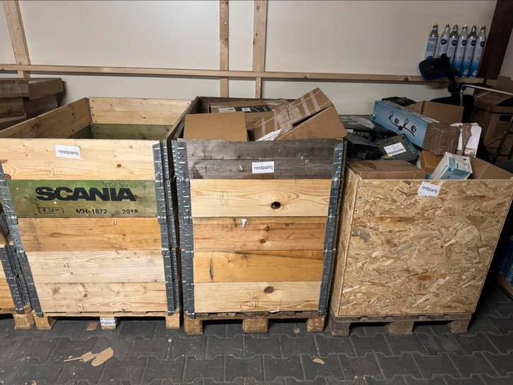 Restpartij 3 pallets, retour/defect, Diversen, Rommelmarktspullen, Gebruikt, Ophalen
