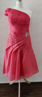 Terani Couture jurk zacht rood, Cocktailjurk, Ophalen of Verzenden, Zo goed als nieuw, Terani Couture