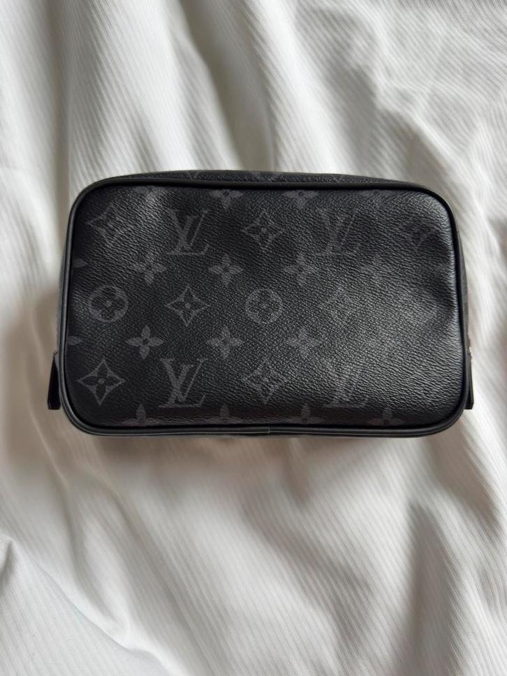 Louis Vuitton Toilettas PM, Sieraden, Tassen en Uiterlijk, Toilettassen, Zo goed als nieuw, Heer of Dame, Zwart, Ophalen of Verzenden
