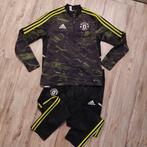 manchester united  trainingspak maat 164, Sport en Fitness, Voetbal, Maat XS of kleiner, Ophalen of Verzenden, Zo goed als nieuw