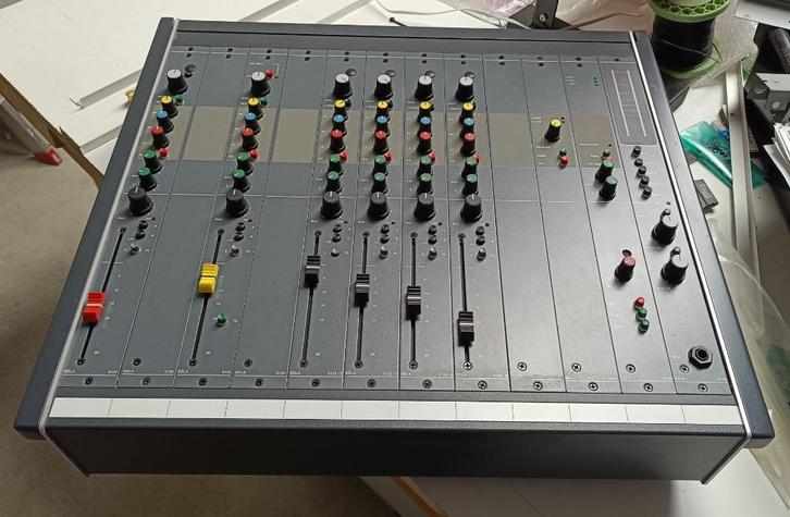 Eela audio S120 vca radio mengpaneel als nieuw!, Audio, Tv en Foto, Professionele Audio-, Tv- en Video-apparatuur, Zo goed als nieuw