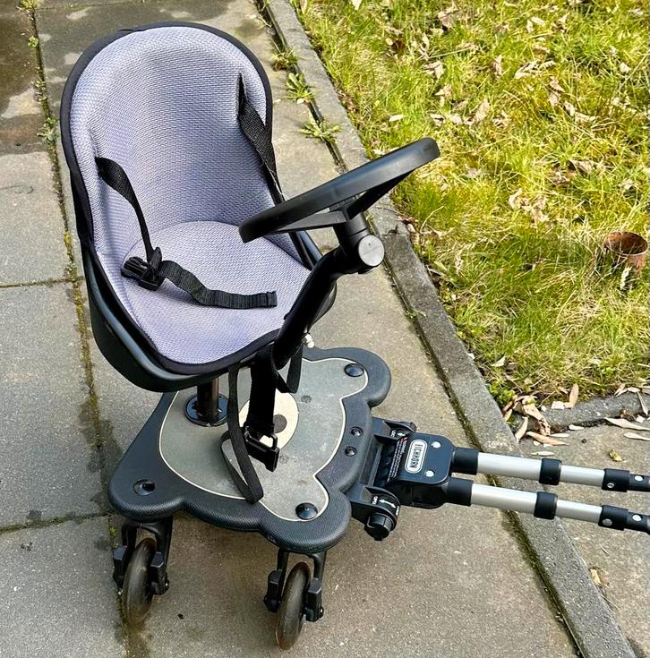 Meerijdplankje aan een kinderwagen, met zitje en stuur., Kinderen en Baby's, Kinderwagens en Combinaties, Zo goed als nieuw, Overige merken