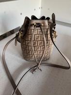 Fendi tas, Sieraden, Tassen en Uiterlijk, Tassen | Schoudertassen, Ophalen of Verzenden, Zo goed als nieuw, Beige, Overige merken