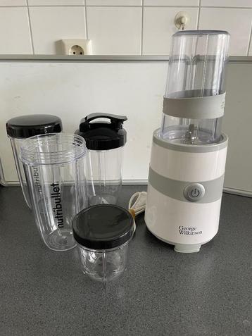 Blender / Smootiemaker met 3 extra bekers  beschikbaar voor biedingen