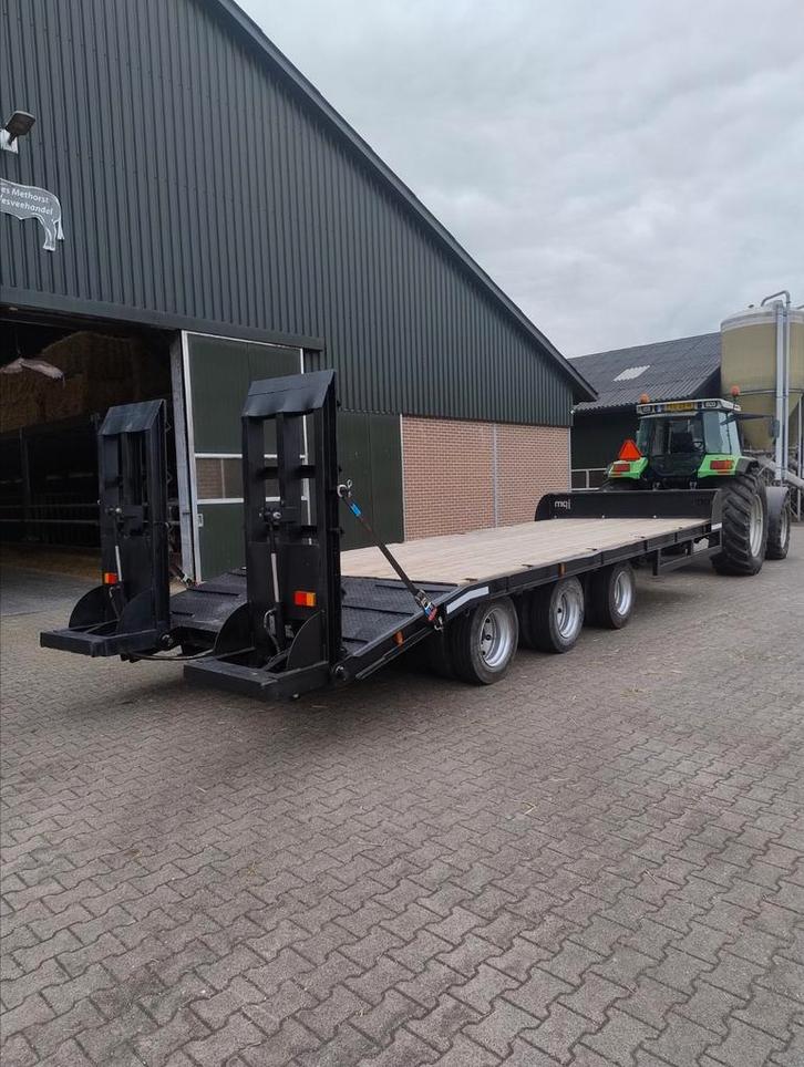 Jpm oprijdwagen dieplader 3 asser 24 ton  (nl kenteken), Zakelijke goederen, Agrarisch | Werktuigen, Transport, Ophalen of Verzenden