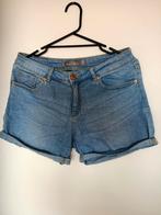 Amisu maat 38 jeans short korte broek, Kleding | Dames, Spijkerbroeken en Jeans, Blauw, W30 - W32 (confectie 38/40), Ophalen of Verzenden
