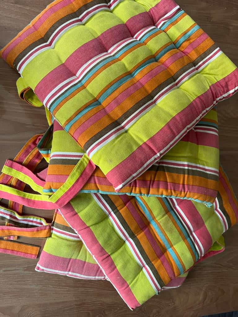 Gestreepte Kussens zitting 4 stuks 37x37cm, Ophalen of Verzenden, Zo goed als nieuw