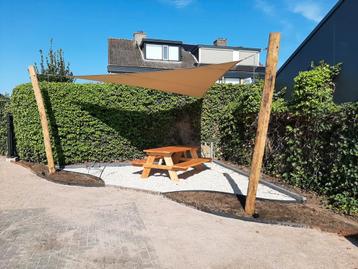 Picknicktafels  beschikbaar voor biedingen