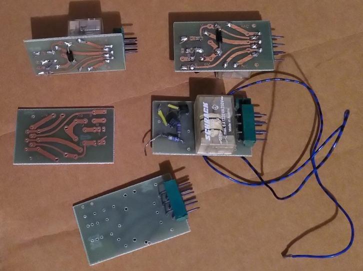 relais, stuurprintje, Hobby en Vrije tijd, Elektronica-componenten, Zo goed als nieuw, Ophalen of Verzenden
