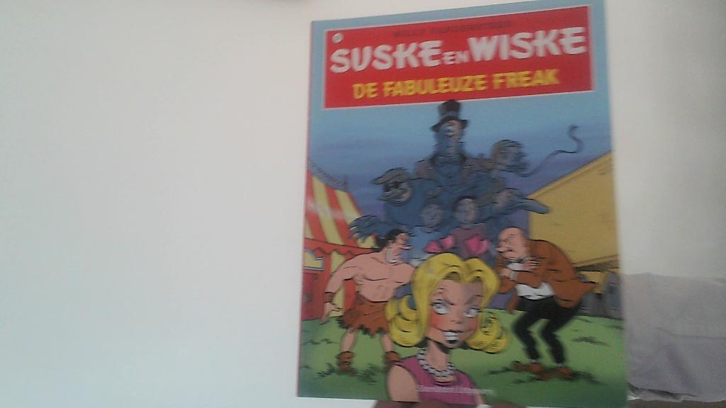 suske en wiske nr 330 de fabuleuze freak eerste druk 2015, Boeken, Eén stripboek, Ophalen of Verzenden, Zo goed als nieuw