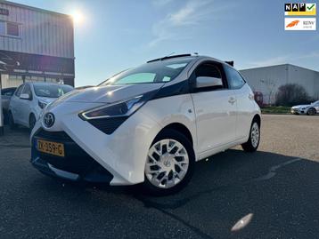 Toyota Aygo 1.0 VVT-i x-play CABRIO, LED, Car-play beschikbaar voor biedingen