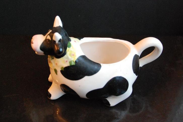 Leuke Melkkan in de vorm van een koe kan, Huis en Inrichting, Keuken | Servies, Nieuw, Overige typen, Overige stijlen, Ophalen of Verzenden