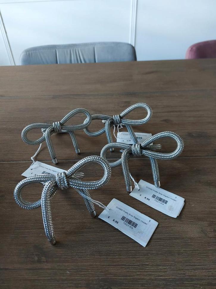 Riviera Maison Servetringen 4 stuks 75% kortin- Strik Design, Huis en Inrichting, Keuken | Bestek, Nieuw, Rvs of Chroom, Ophalen of Verzenden