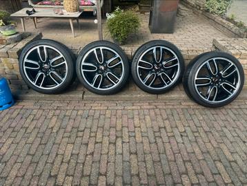 19 Inch JCW Velgen voor Mini Countryman F60. Vanaf 2017 beschikbaar voor biedingen