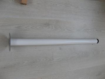 Tafelpoten 70cm beschikbaar voor biedingen