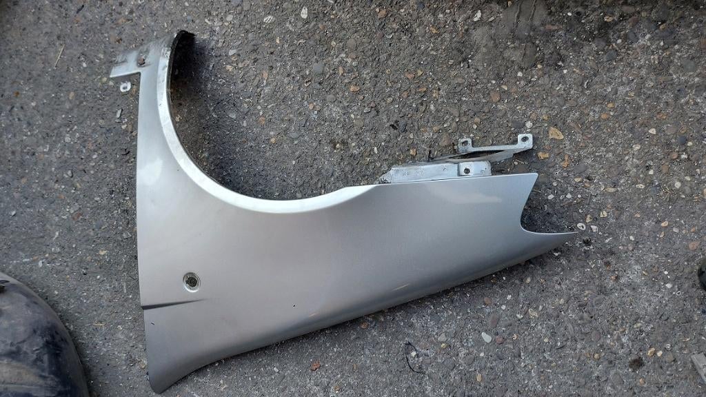 Linker licht grijs voorscherm Punto 2001, Auto diversen, Ophalen of Verzenden