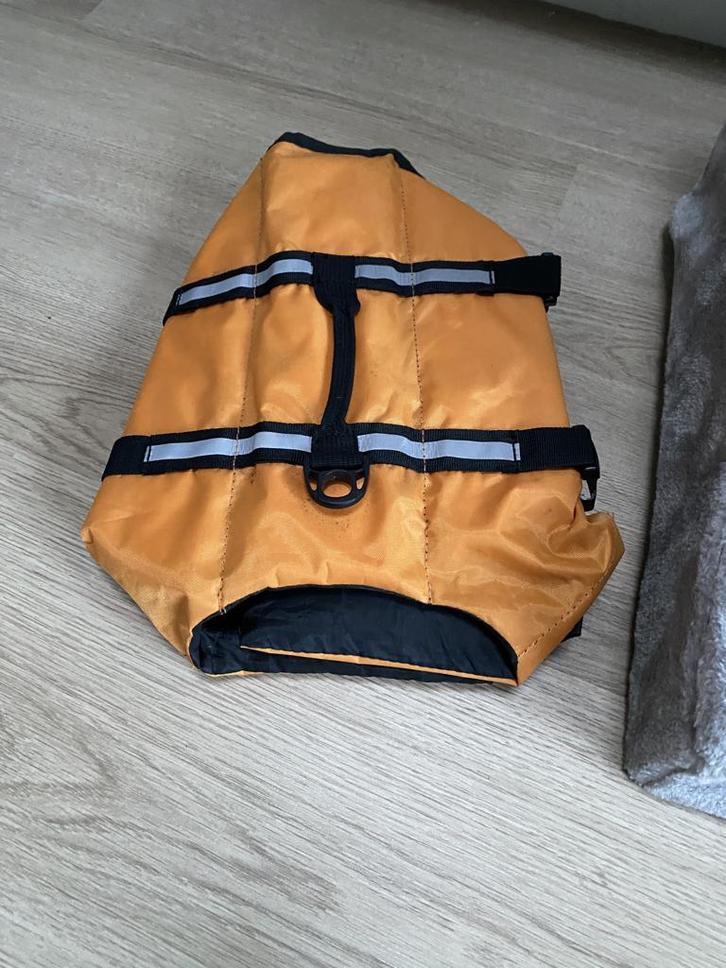 Diverse hondenspullen - zwemvest, tas, trap en bench, Dieren en Toebehoren, Honden-accessoires, Zo goed als nieuw, Ophalen