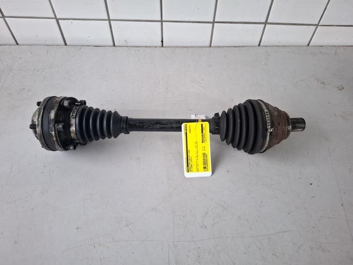 Aandrijfas rechts-voor van een Volkswagen Caddy, Auto-onderdelen, Remmen en Aandrijving, Volkswagen, Gebruikt, 3 maanden garantie