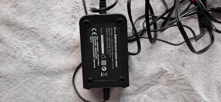 FERM BCM1023 acculader, Auto-onderdelen, Accu's en Toebehoren, Ophalen of Verzenden