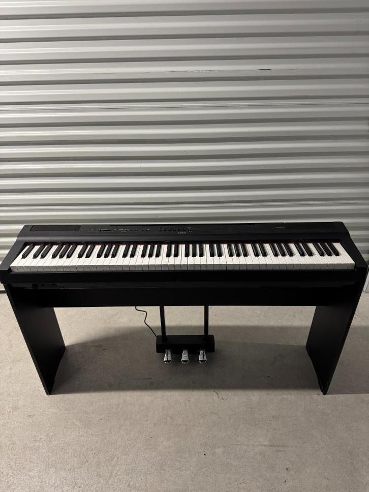 Yamaha P-125 Black Digital Piano, Muziek en Instrumenten, Piano's, Zo goed als nieuw, Piano, Zwart, Digitaal, Ophalen
