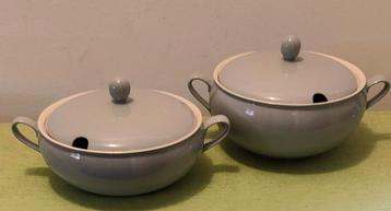 Vintage Retro P.Ragout 2 STUKS pastel dekschalen  beschikbaar voor biedingen