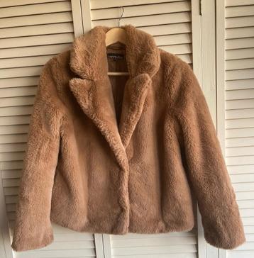 Faux Fur jasje maat M beschikbaar voor biedingen