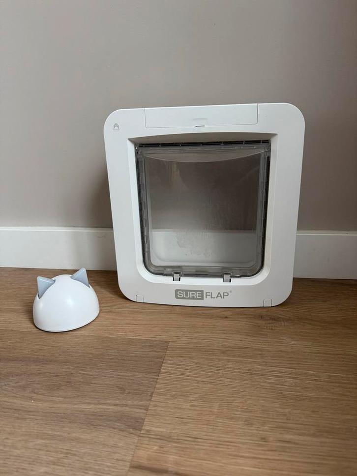 Sureflap Microchip Huisdierluik Connect Bundel, Dieren en Toebehoren, Katten-accessoires, Gebruikt, Ophalen of Verzenden