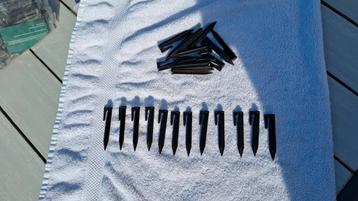 Grondpennen robotmaaier set van 100 stuks beschikbaar voor biedingen