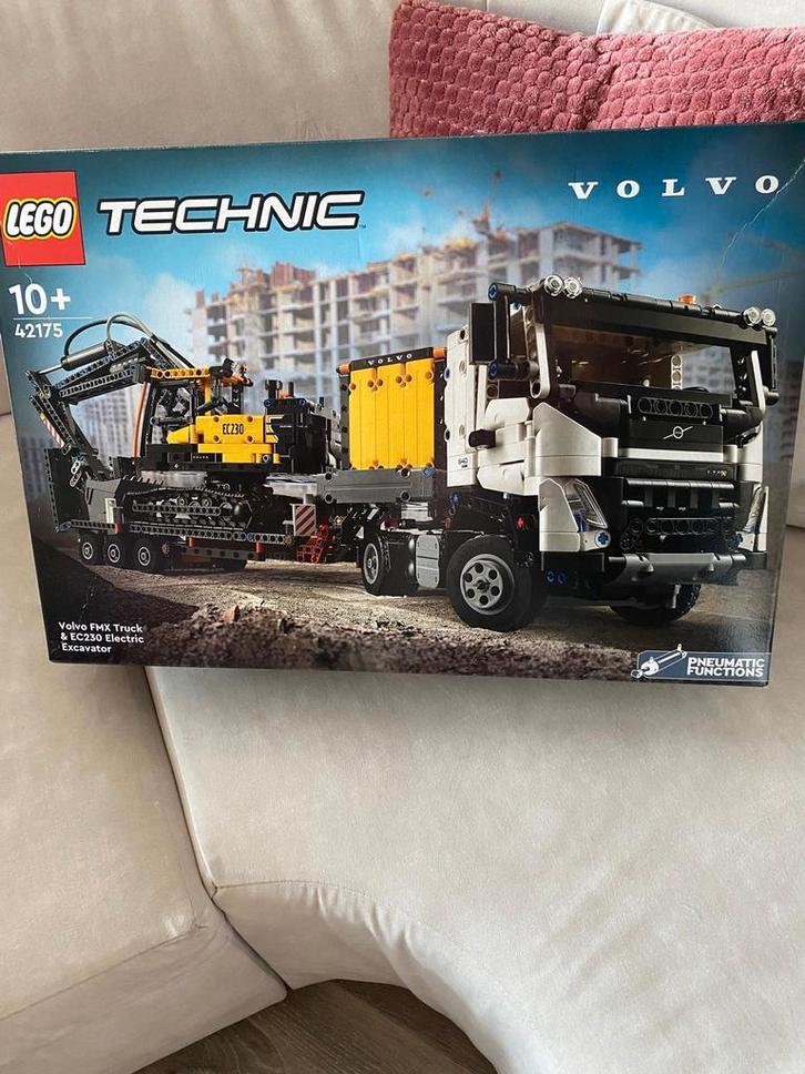 LEGO Technic Volvo Truck & Excavator 42175 - Nieuw, Kinderen en Baby's, Speelgoed | Duplo en Lego, Zo goed als nieuw, Ophalen