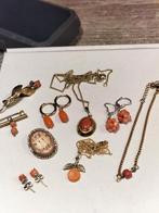 Lot antieke koraal sieraden., Sieraden, Tassen en Uiterlijk, Antieke sieraden, Verzenden, Overige materialen