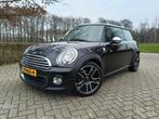 Mini 1.6 Cooper 2010 Zwart, NL Auto, clima, leer, navi,17", Auto's, Mini, Voorwielaandrijving, Euro 5, 40 €/maand, Zwart