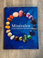 Prachtig boek over Mineralen uit de hele wereld., Boeken, Gelezen, Ophalen of Verzenden