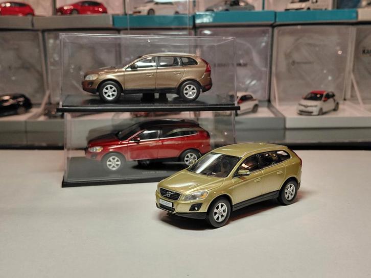 Volvo XC60 I ph1 2008-2013 groen/bruin/rood 1/43 Motorart, Hobby en Vrije tijd, Modelauto's | 1:43, Zo goed als nieuw, Auto, Overige merken
