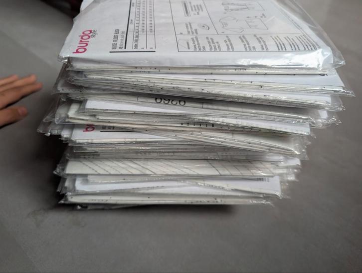 Burda Naaipatronen Collectie, Hobby en Vrije tijd, Kledingpatronen, Zo goed als nieuw, Overige typen, Vrouw, Burda, Ophalen of Verzenden