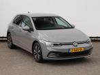 Volkswagen Golf 1.0 eTSI Life 110 pk DSG | Stoel- en stuurve, Auto's, Stof, Gebruikt, Euro 6, Adaptive Cruise Control
