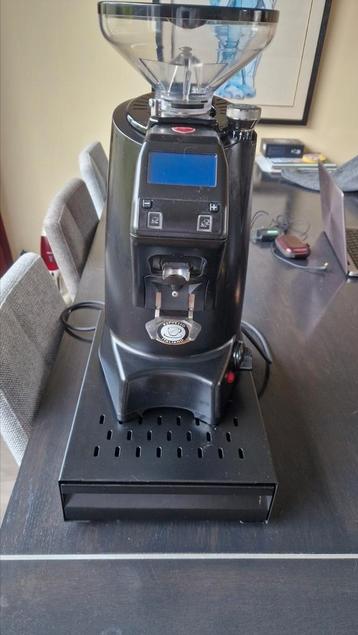 Koffiemolen Eureka Zenith 65E HS beschikbaar voor biedingen